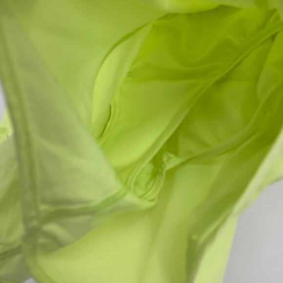 Lululemon Hotty Hot Short II 3.5" Electric Lemon Size 4 - Picture 5 of 11